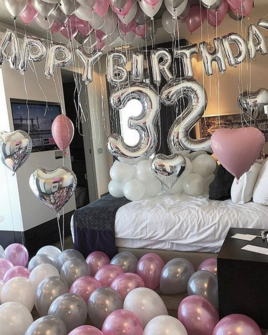 Balloon Decoration: Room