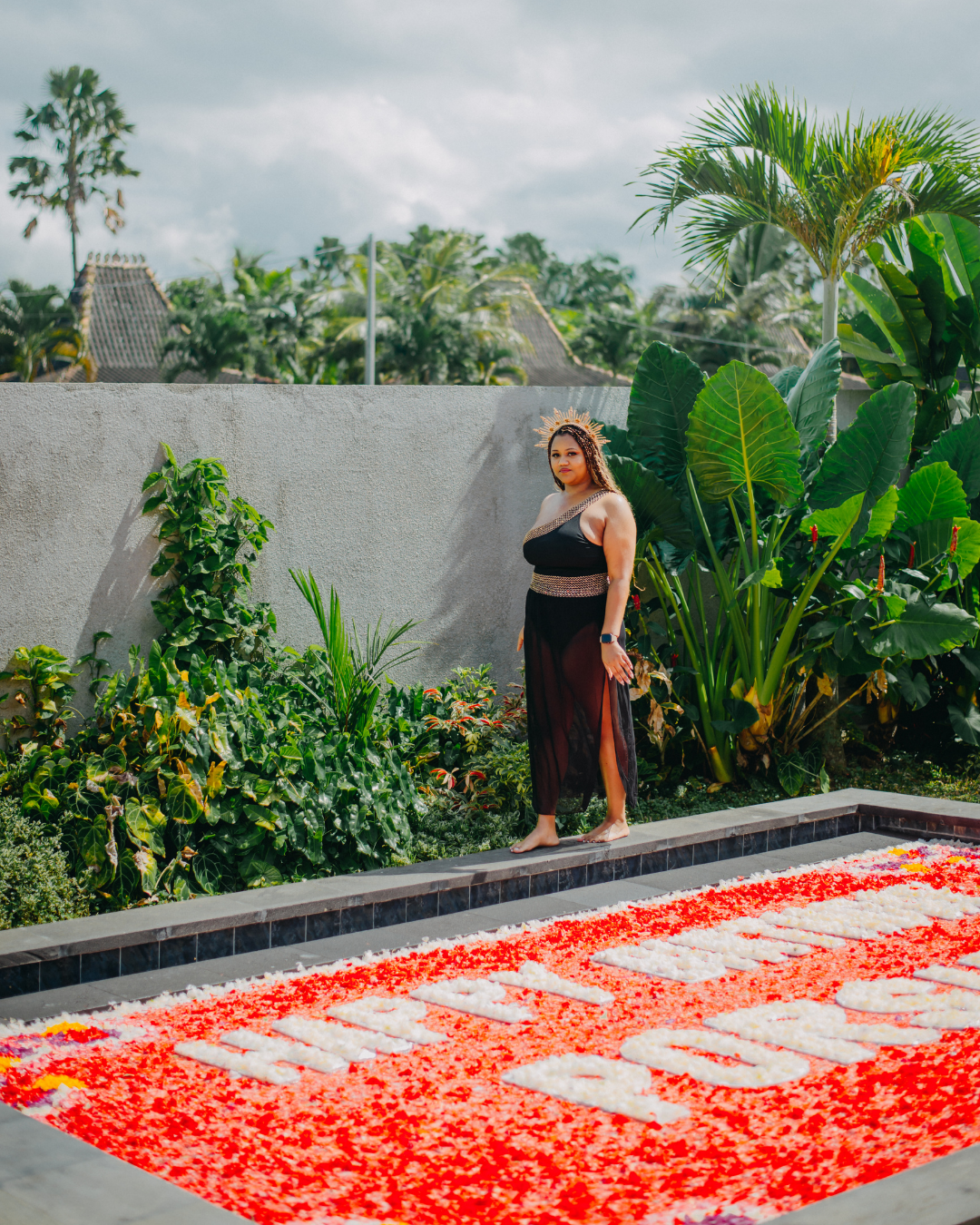 Flower Pool Bali: Personalized Pool Decoration Size